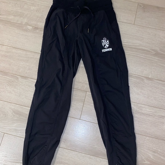 Lululemon joggers - Picture 1 of 2